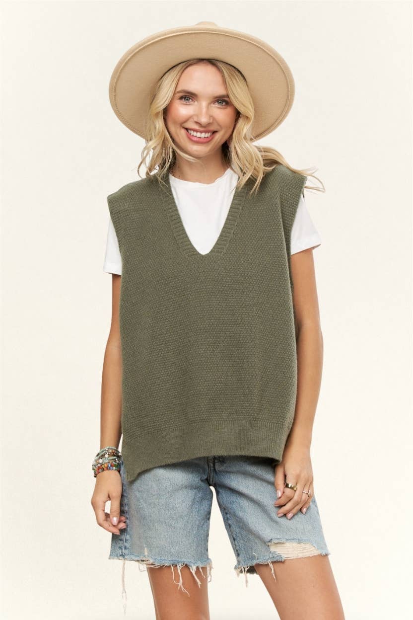 Adora V-NECK BOXY VEST TOP- LESW4003