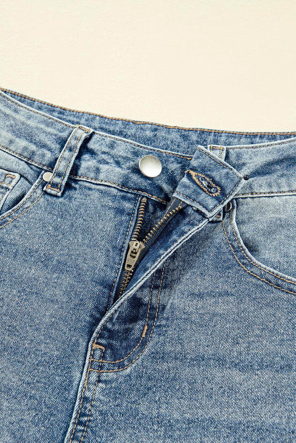 Women Vintage Washed Seam Detail Shift Jeans