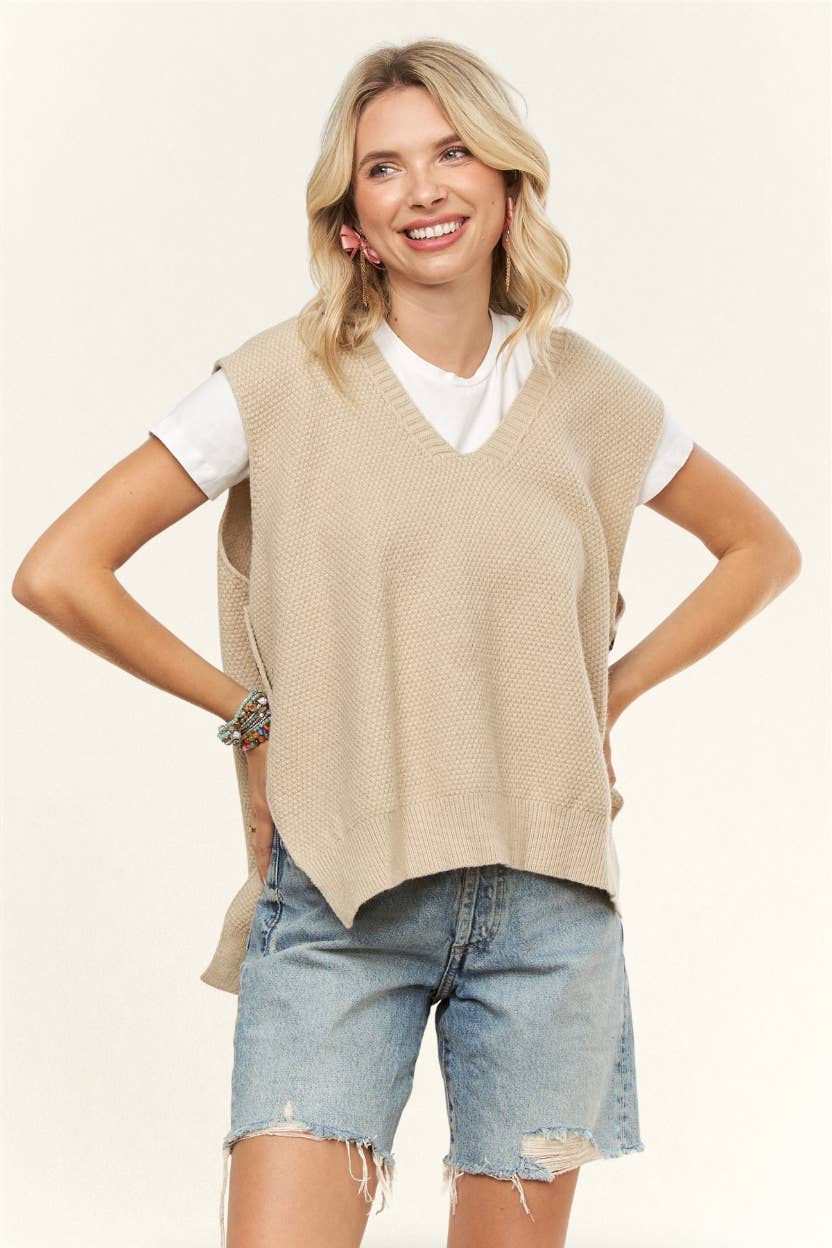 Adora V-NECK BOXY VEST TOP- LESW4003
